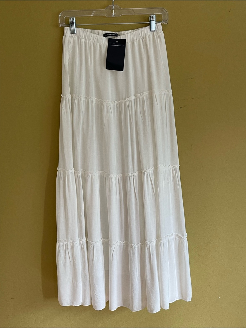 Brandy Melville Izzy White
Tiered Beach Summer Maxi Skirt OS